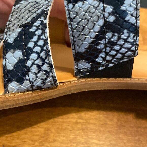 Frye & Co. Leather Evie 3 Band Slide Size 9 Never worn! - Picture 11 of 15